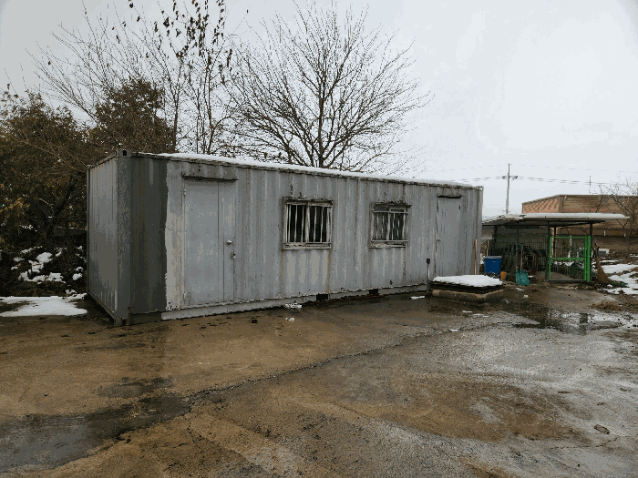 본건 소유자미상의 컨테이너