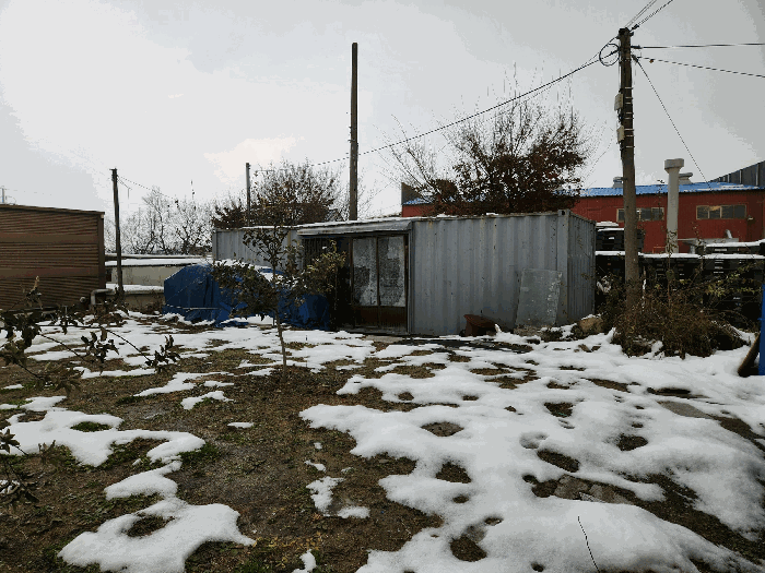 본건 소유자미상의 컨테이너