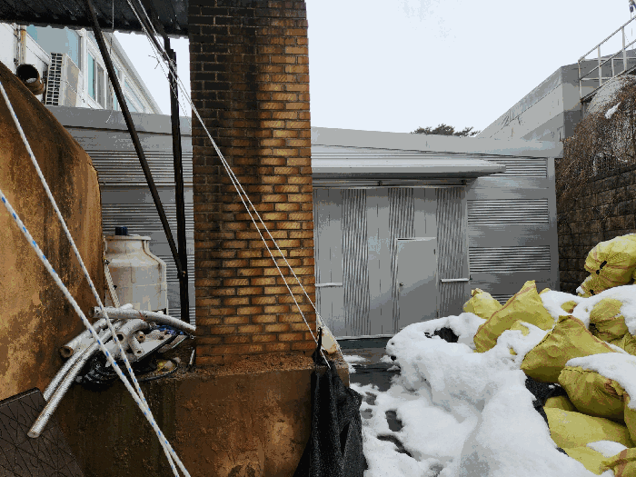 본건 제시외건물 ㉡