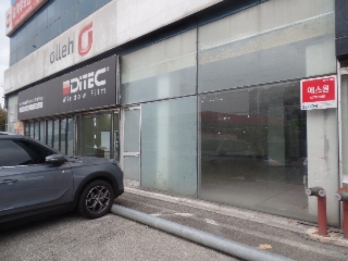 기호 2. 남측 상점 공실