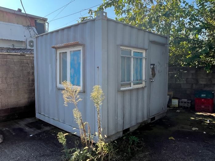 본건 지상 컨테이너