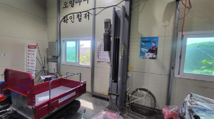 본건4. 공장내 기계기구(리프트)