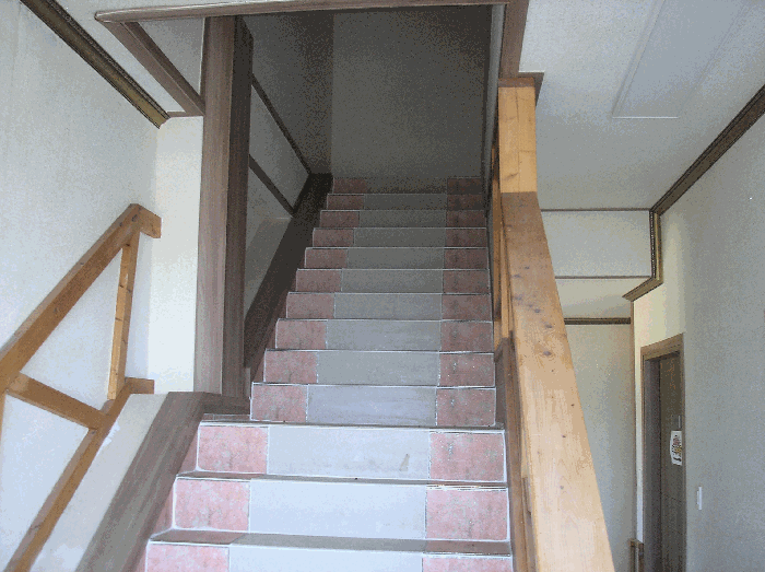 본건 기호4(가) 2층 계단실 부분