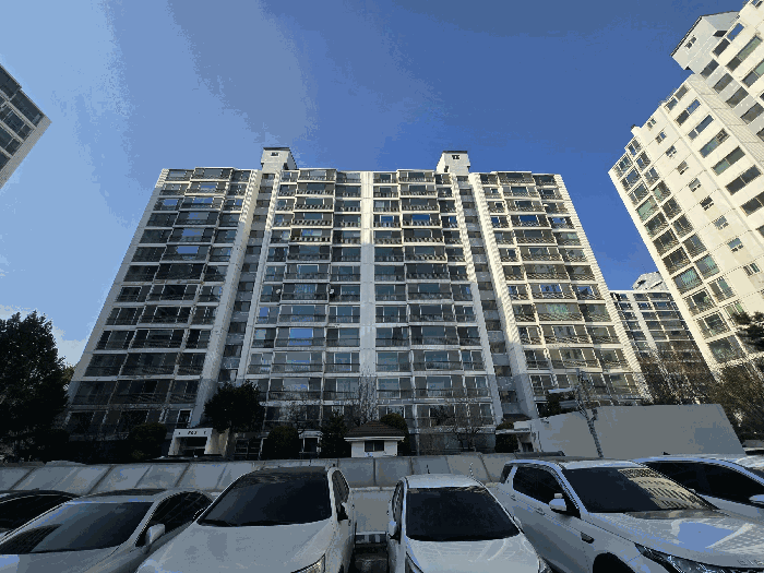 대상물건 소재 제502동 전경