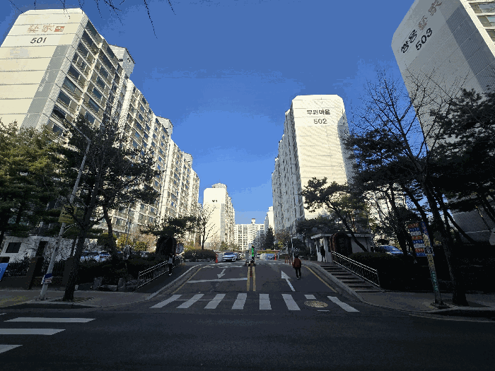 대상물건 소재 아파트 단지 전경