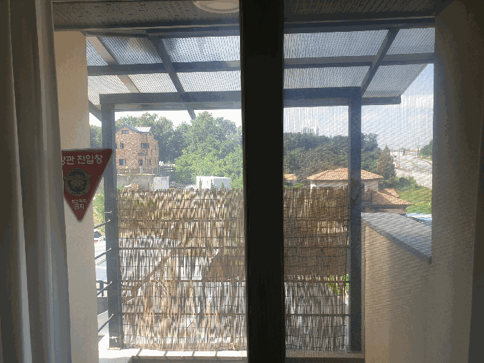 2층 테라스, 차양