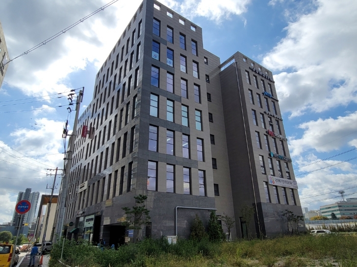 본건 건물 전경