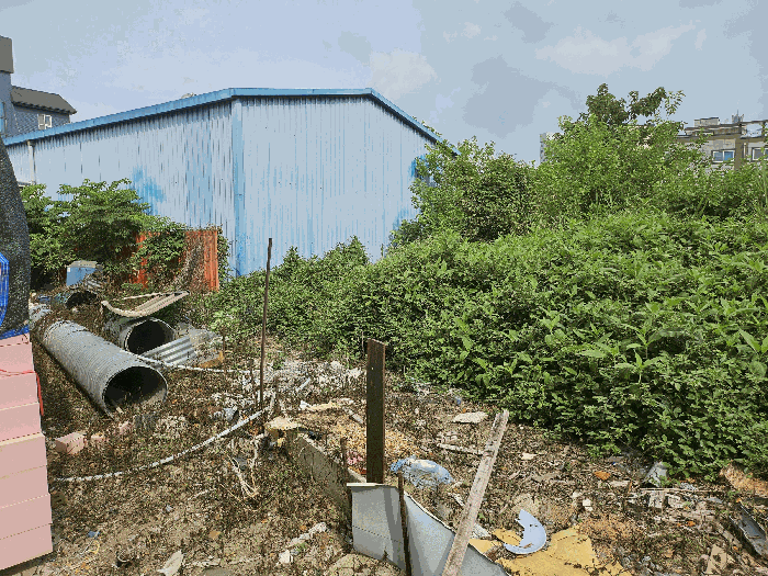 본건 남측경계에서 남서측경계방향 촬영