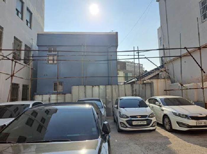 본건 목록2(초량동 110-42) 전경
- 주차장 안쪽 토지