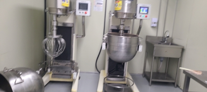 공장내 소재하는 공장저당 기계 전경