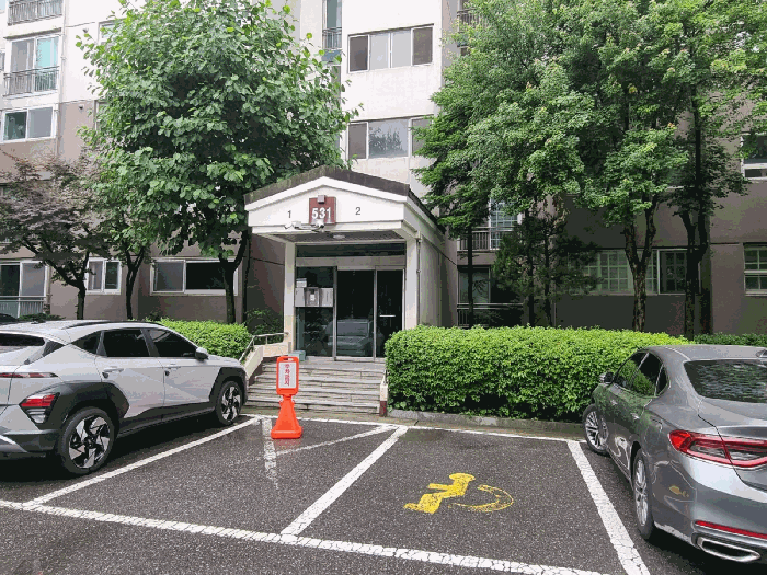 본건 건물 출입구