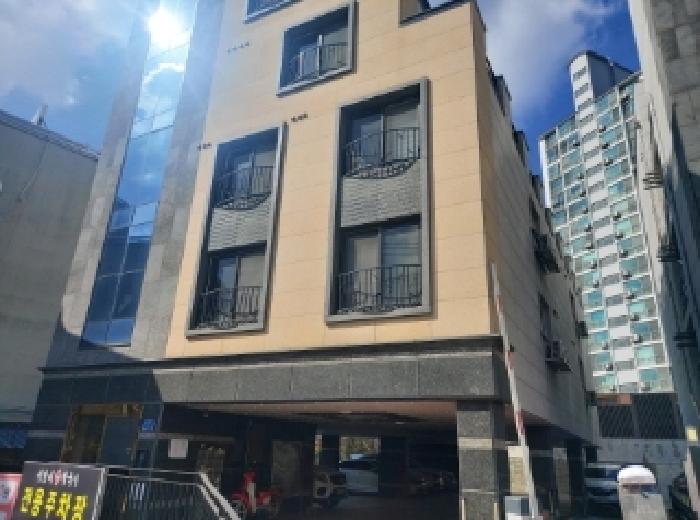 건물 전체 전경