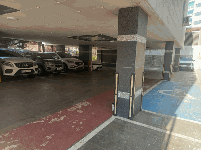 본건동 주차장 전경