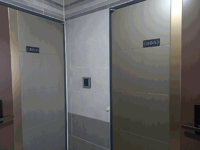 기호(9,10) 현관 출입문