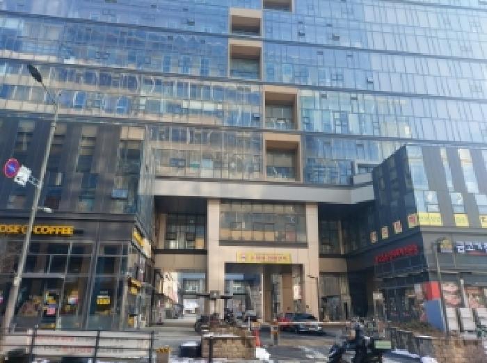 건물 전체 전경