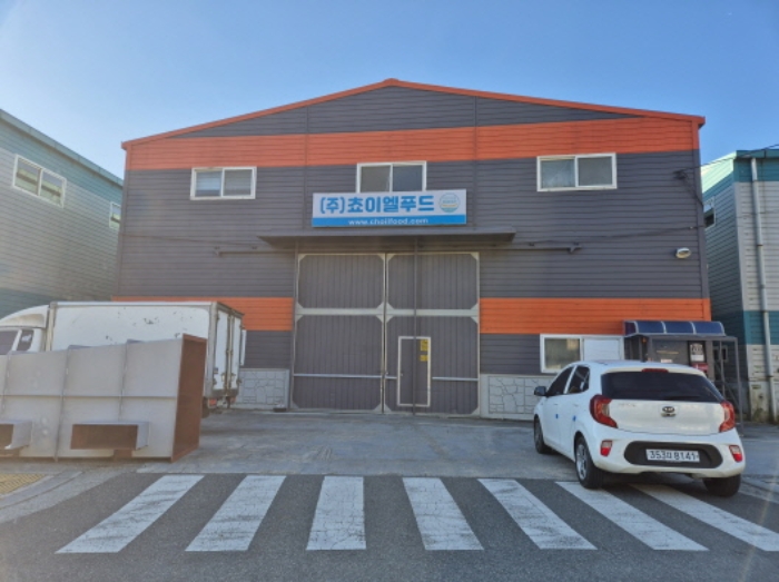 목록 1. 2. 전경 (주식회사 쵸이엘푸드 건물 및 주차장)