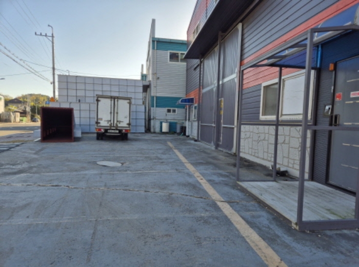 목록 1. 2. 전경(주차장)