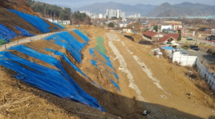 목록 3. 토지(사진의 중앙 부분, 직사각형 형상의 토지)