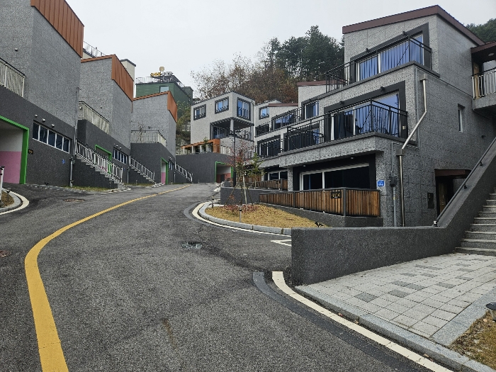 본건 및 단지내 도로