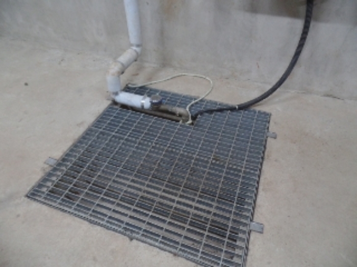 제시외 기계기구 a.공업용관정(지층 소재)