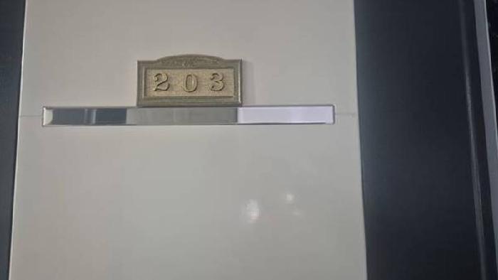 203호