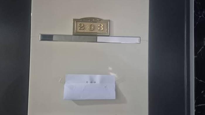 203호 : 안내문부착