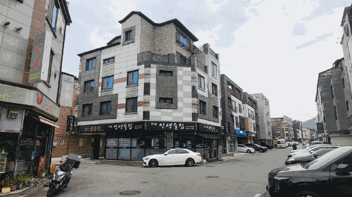 본건 전경(남서측 촬영)