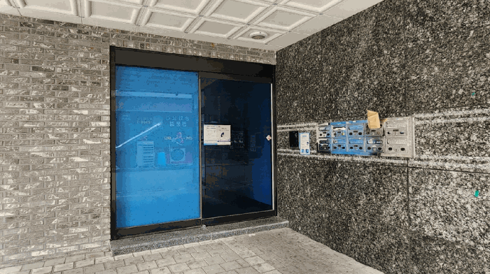 기호(2) 건물 1층 출입구