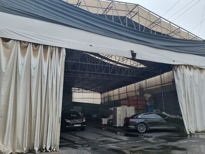 제시외 (d) 전경