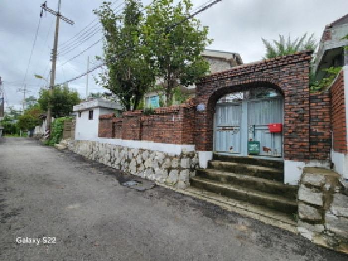 이건 부동산 외관 전경