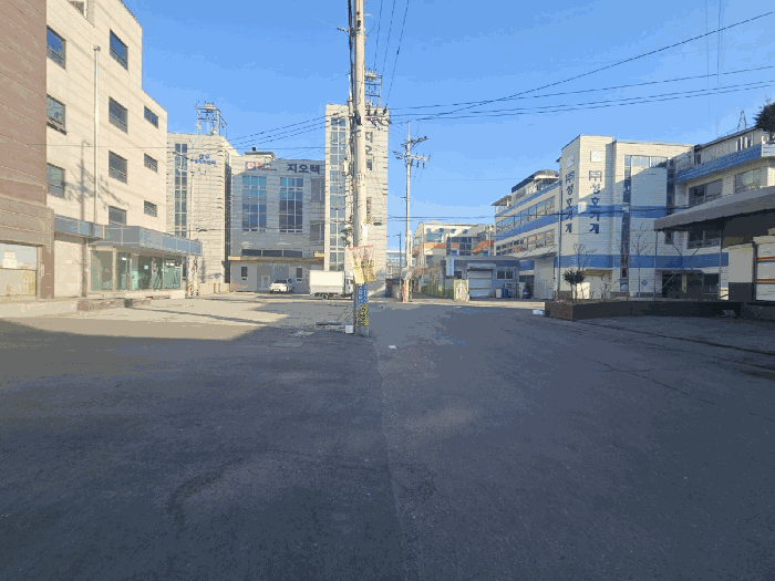 주위환경(남동측에서 촬영)