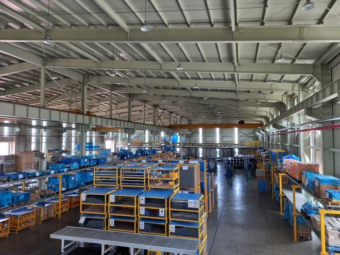 일련번호 1) 공장내부