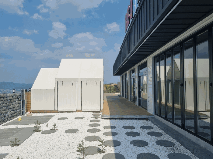 본건 건물(가)-본건 동측에서 촬영