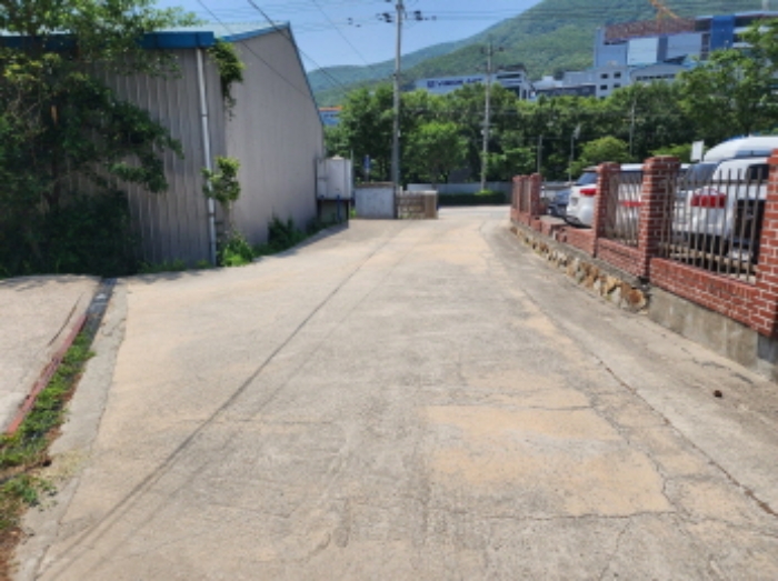 양산시 어곡동 727-8 도로
양산시 어곡동 727-9 도로
양산시 어곡동 727-17 도로