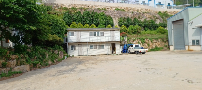 부속건물2 및 수목 등