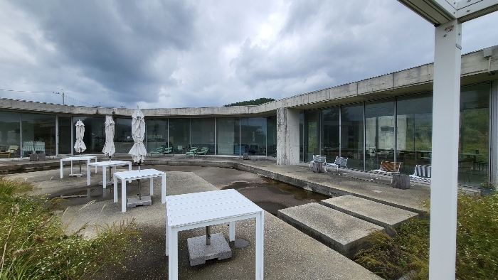 본건 건물 2 전경