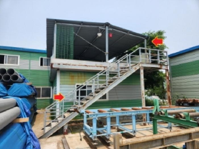 부동산표시 제3호 제시외 처마 및 계단증축