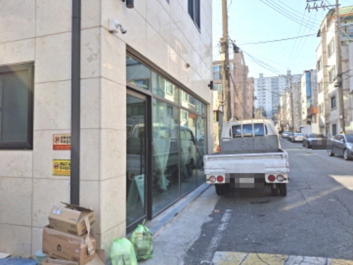 목록3 건물 우측 모습