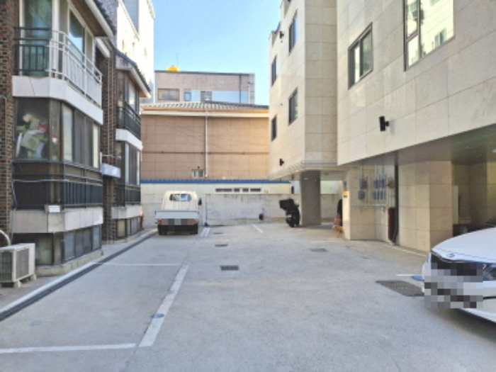 목록4 건물 앞쪽 모습