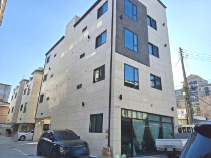 목록3 건물 전경