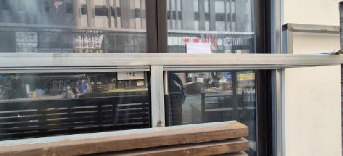 전유세대 출입문