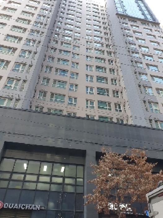 건물 전경