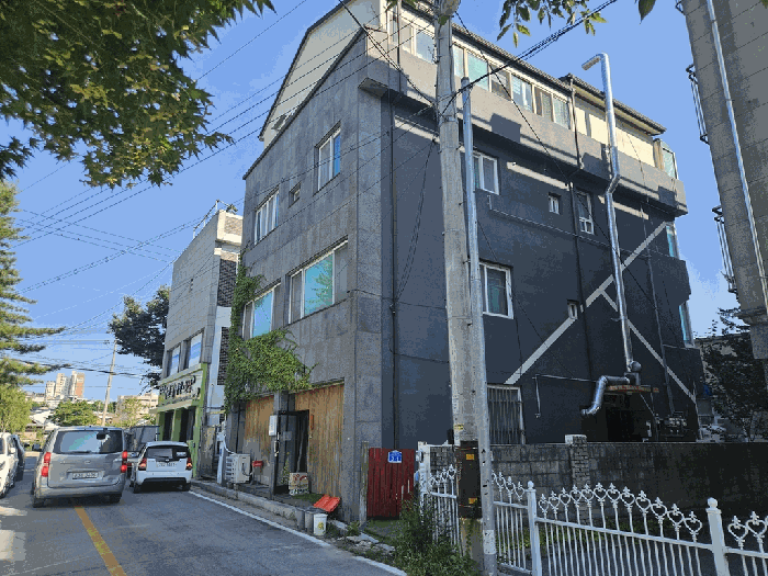 제시외물건 ㉡, ㉢, ㉣, ㉤