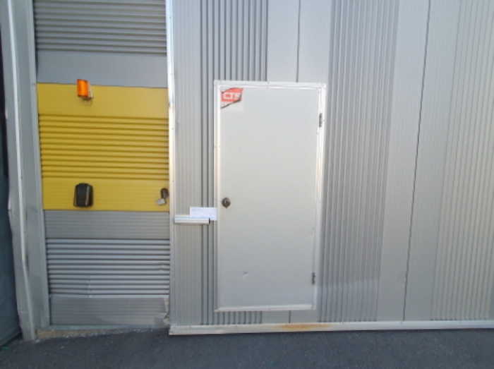 목록 4.부동산 출입문