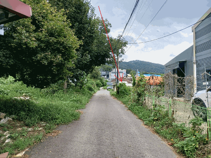 본건 서측에서 촬영한 주위환경