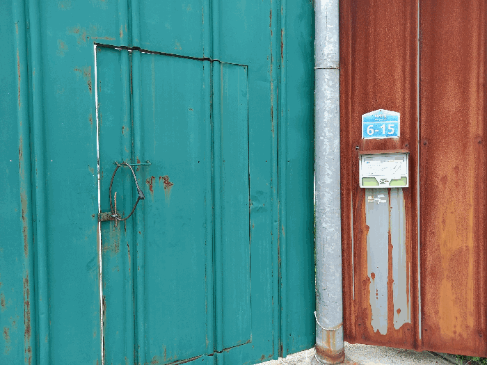 본건 내부 진출입구(시건장치)