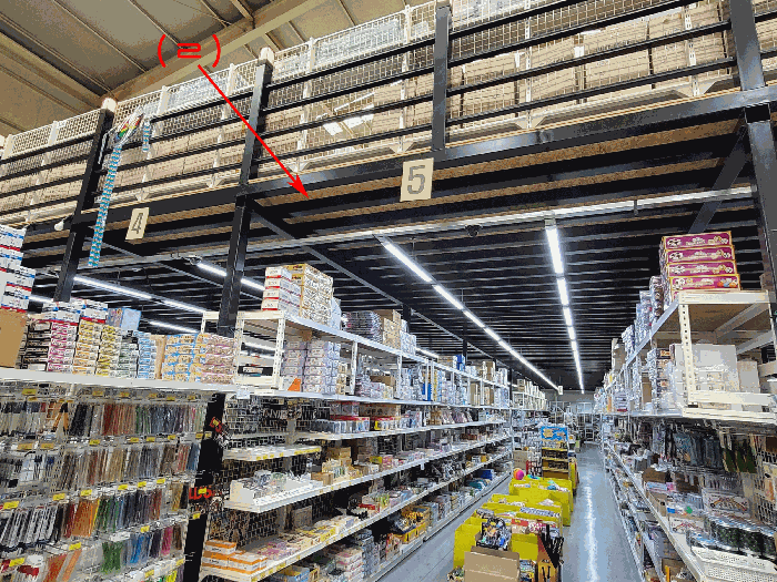 제시외물건(ㄹ)(상품진열대)-기호(2) 소매점 내부)