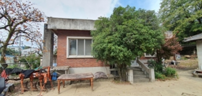 제시외 건물-주택 및 창고