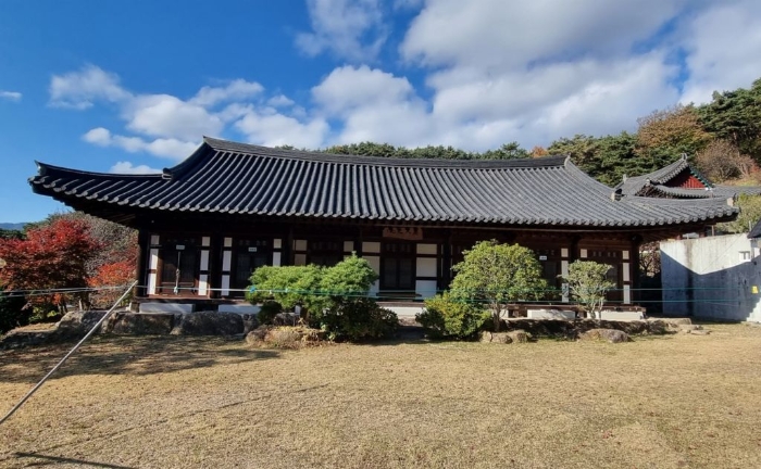 일련번호(24) 전경 