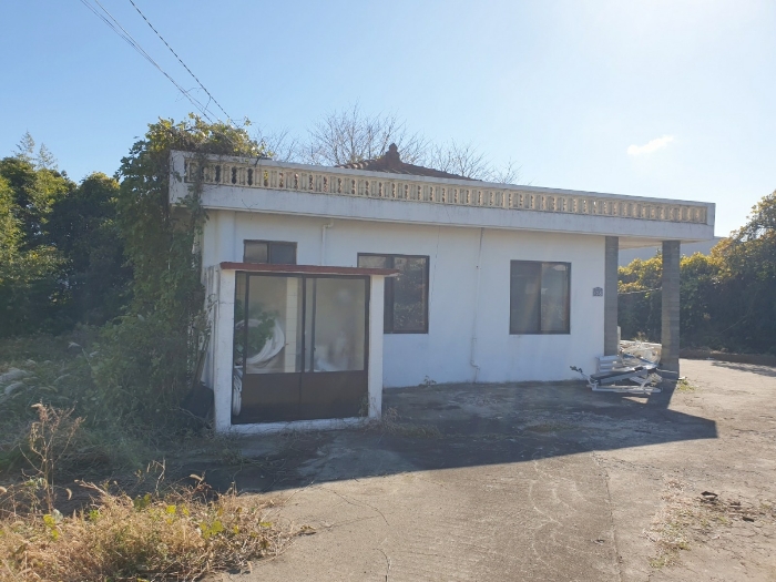 제시외건물(ㄱ), (ㄴ)